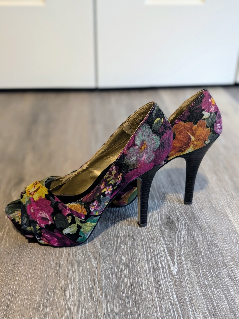 Madden Girl "Landdon" Summer Floral Peep-Toe High Heel Pumps - Picture 3 of 9